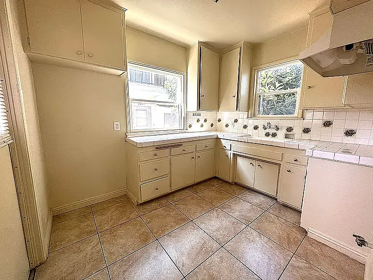 6 Bonita St #10 — Photo 6