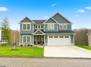206 Farm Brook Ln, Morgantown, WV 26505