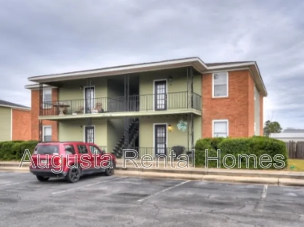 2575 1/2 Tobacco Rd APT B, Hephzibah, GA 30815