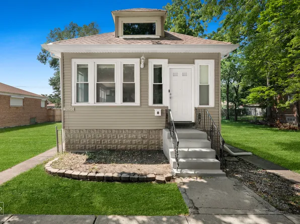 9050 S Ellis Ave, Chicago, IL 60619