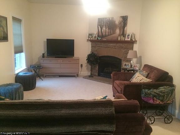 2nd image of 1020 Autumn Ave