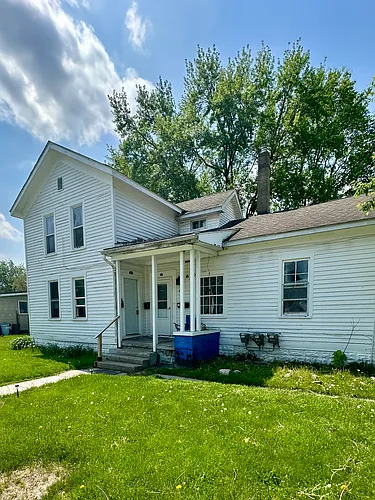2105 Mackinaw St #2 Photo 1