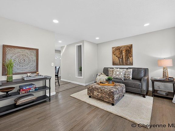 2nd image of 1717 W Allison Rd