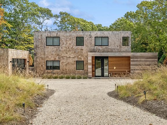 2nd image of 2 Semaphore Rd