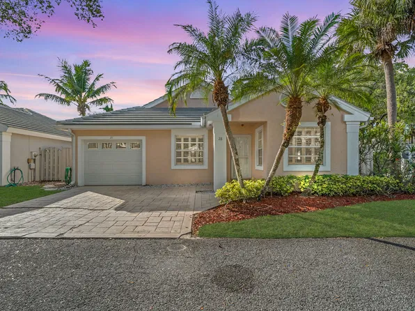 28 Governors Court, Palm Beach Gardens, FL 33418