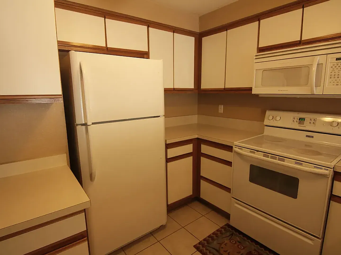Charming Southeast Boise Townhome | 240 E Elwood Ln — Photo 2