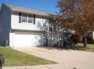 728 Chestnut Ct, Iowa City, IA 52240