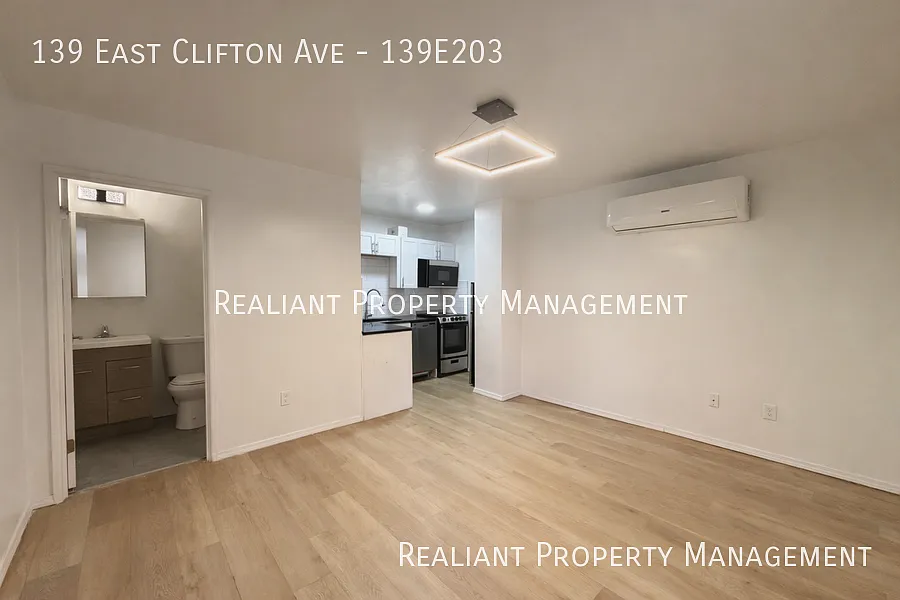 Building Photo - 139 E Clifton Ave #139E203