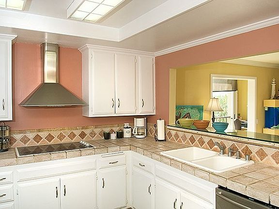 3rd image of 3200 La Rotonda Dr Unit 616