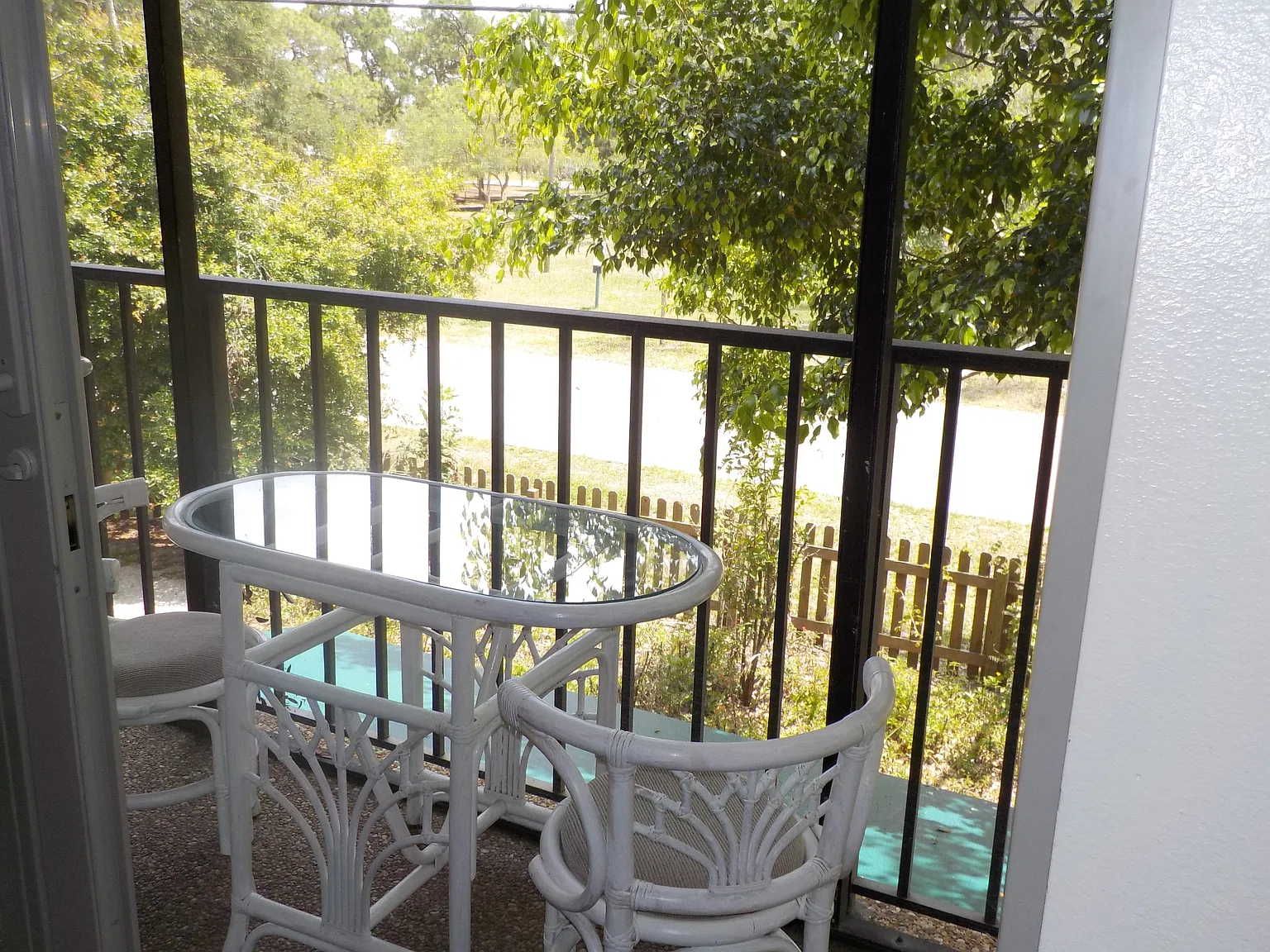 PE521 - 218-VID — Photo 1