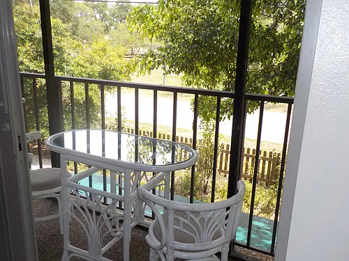 521 Parkdale Mews Photo 1