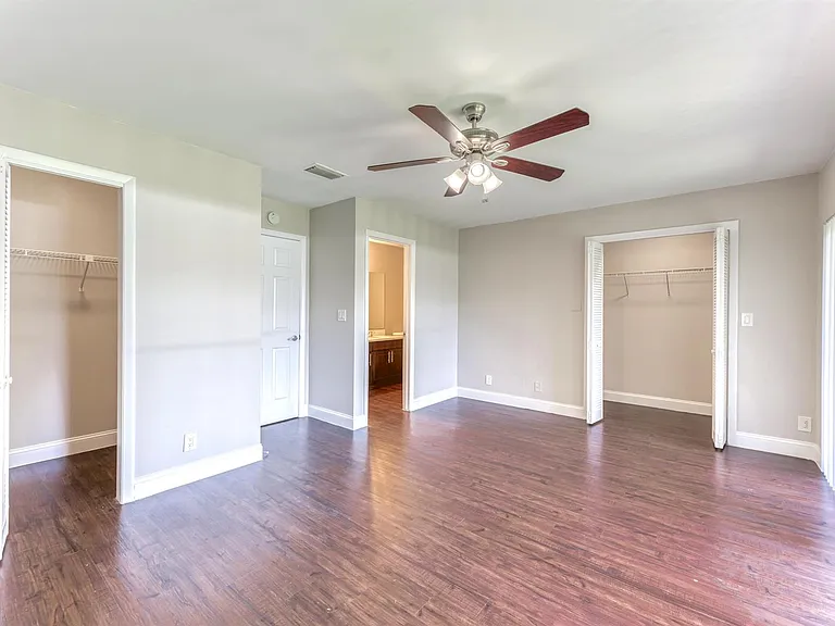 660 Coventry St #6 — Photo 13
