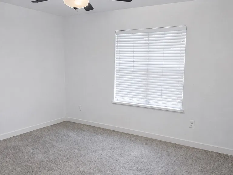 3127 Merrell Rd — Photo 20