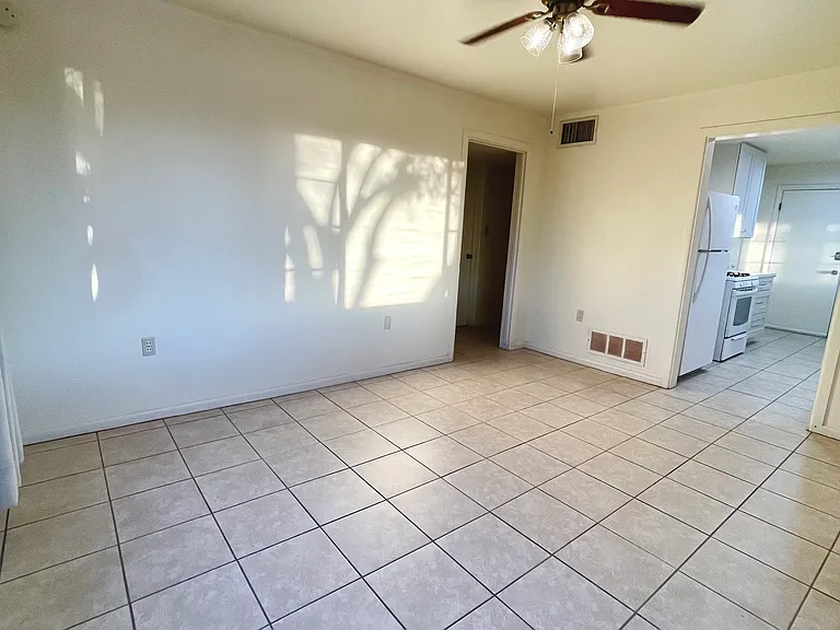 2308 N Richey Blvd — Photo 7
