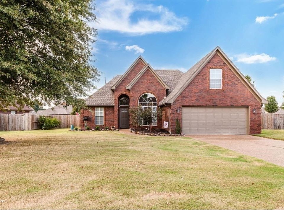 1st image of 70 Redbud Dr