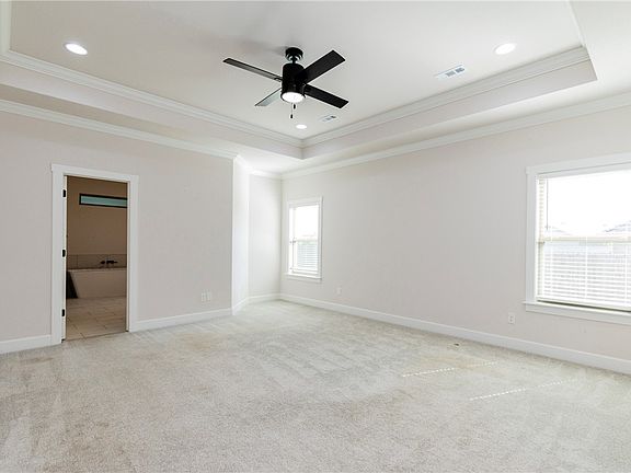 4th image of 5950 Poppy Ave