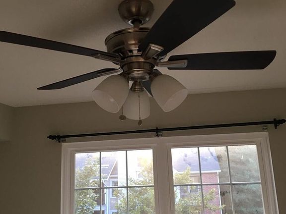 5th image of 3313 Wyndham Cres #3210