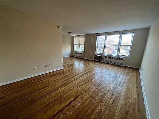3rd image of 18230 Wexford Ter APT 5L