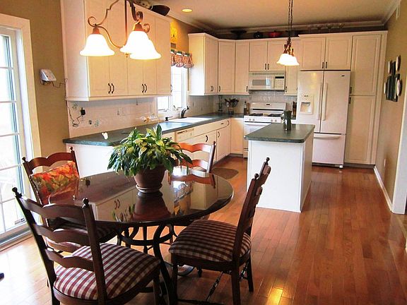 Spacious Kitchen