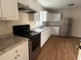 104 Franklin St APT A, Franklin, NH 03235