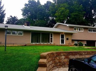 513 Acres St, Burlington, IA