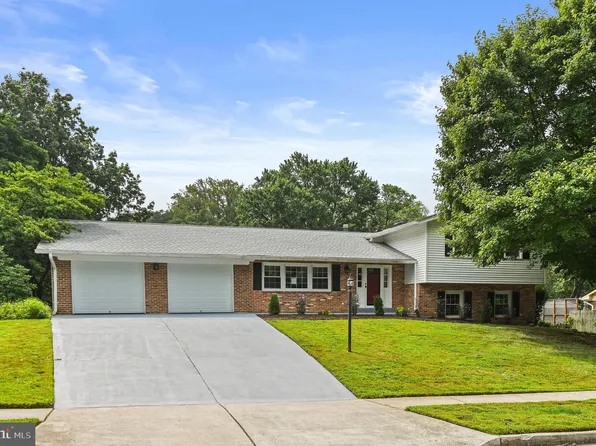 2509 Lakevale Dr, Vienna, VA 22181