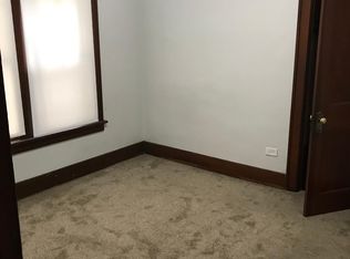 24 S Elmwood Ave #1, Waukegan, IL 60085