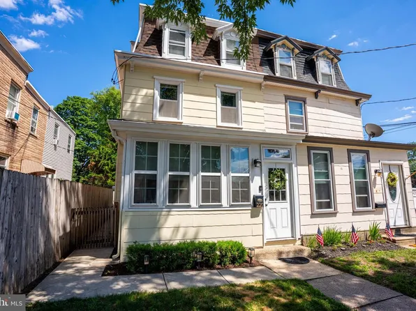 220 Broad St, Florence, NJ 08518