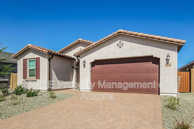5 bed, 3.0 bath, 2233 sqft, $2,595 — Photo 3