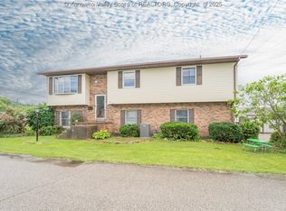 400 13th St, Dunbar, WV 25064