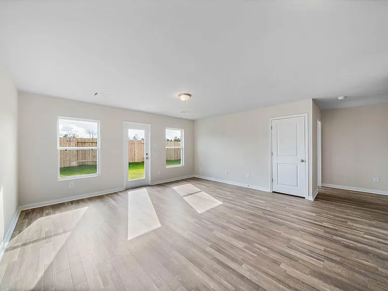 1116 Richard St — Photo 13
