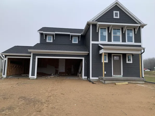 15786 Norwalk Rd, Grand Haven, MI 49417