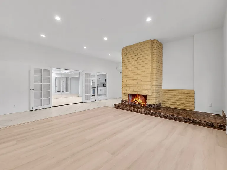 1 Lancewood Way — Photo 6