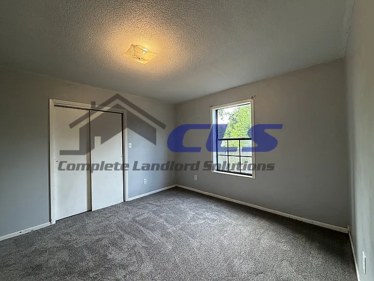 626 E Curry Dr E #B — Photo 3