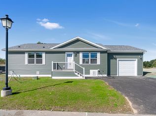 20 Colony Way, Kittery, ME 03904