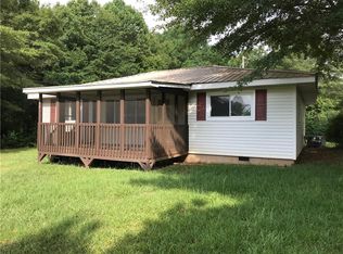 536 Taylors Gin Rd, Temple, GA 30179