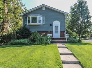 2 Ethel Pl, Metuchen, NJ 08840