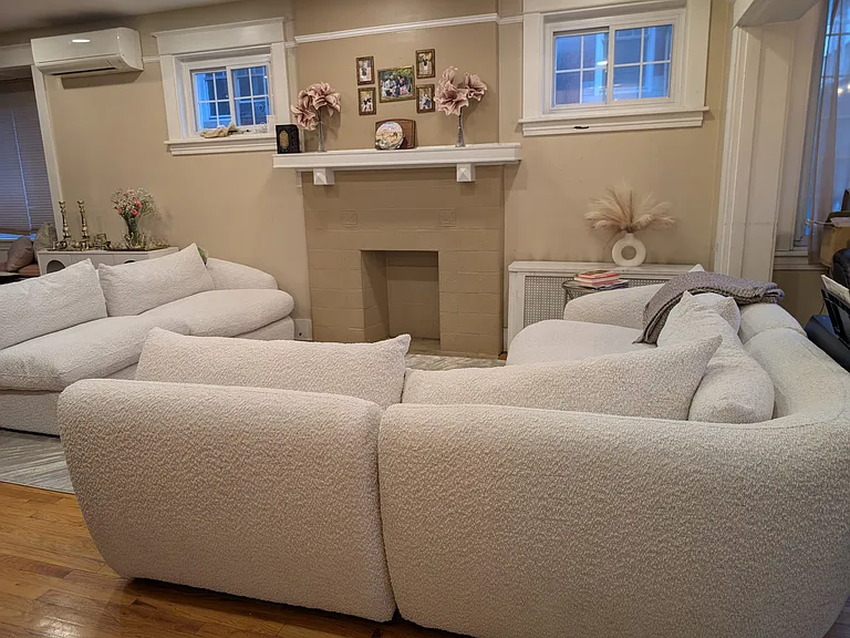 5544 Phillips Ave — Photo 3