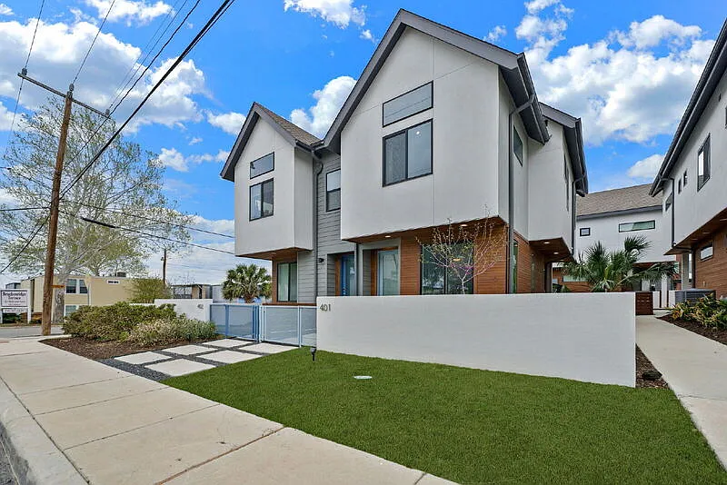 Building Photo - 102 Tendick #401