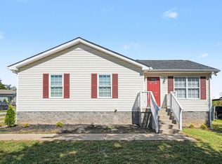 147 Greystone Dr, Springfield, TN 37172