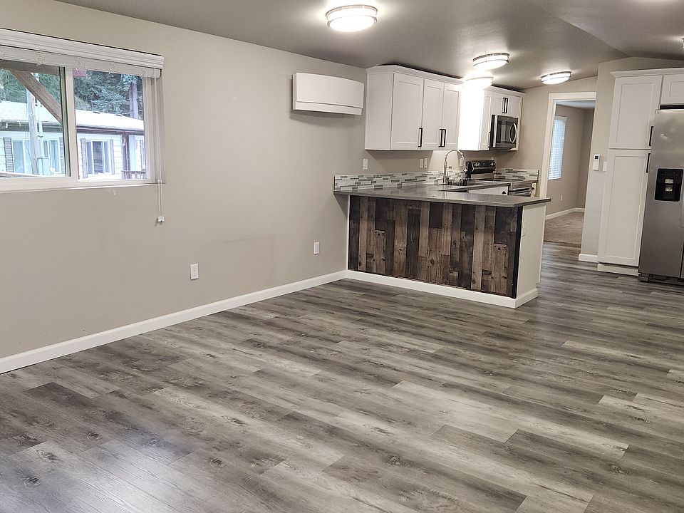 kitchen/living room/dining room