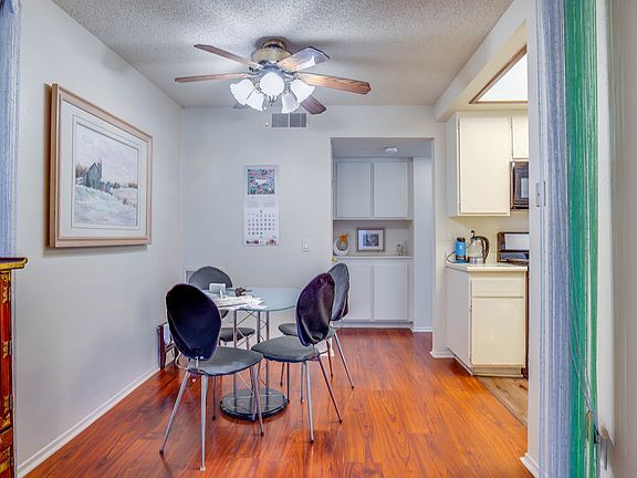 2nd image of 149 W 6th St APT 31