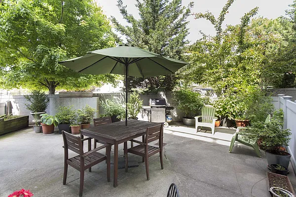 Sold by Brooklyn Real Inc | media 13