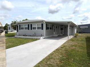 5308 Tri Par Dr, Sarasota, FL 34234
