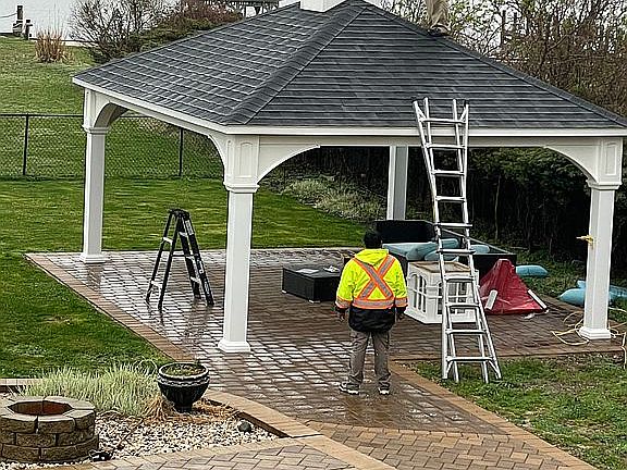 5th image of 18 Mallard Dr