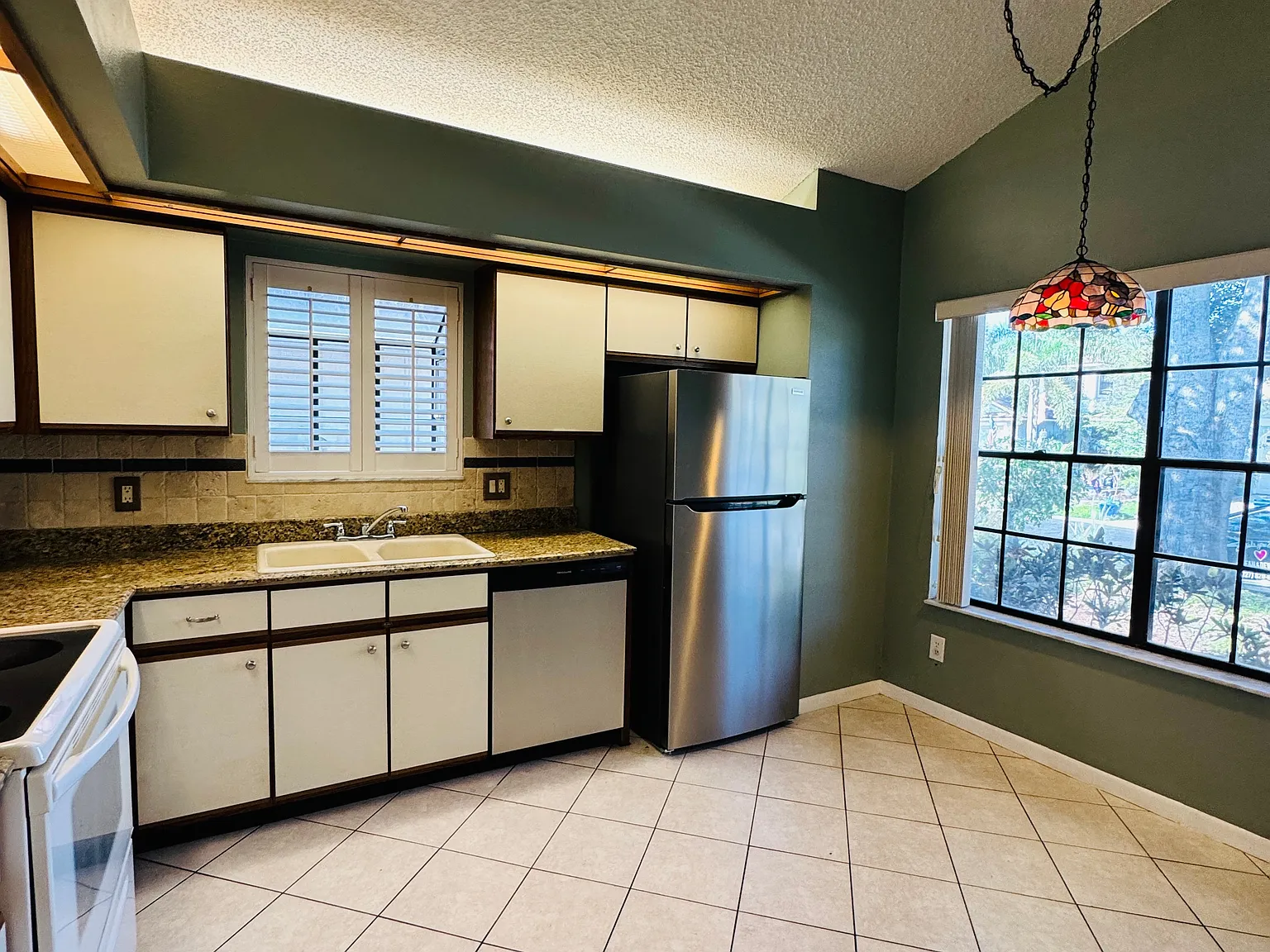 2251 Springwood Circle West — Photo 3