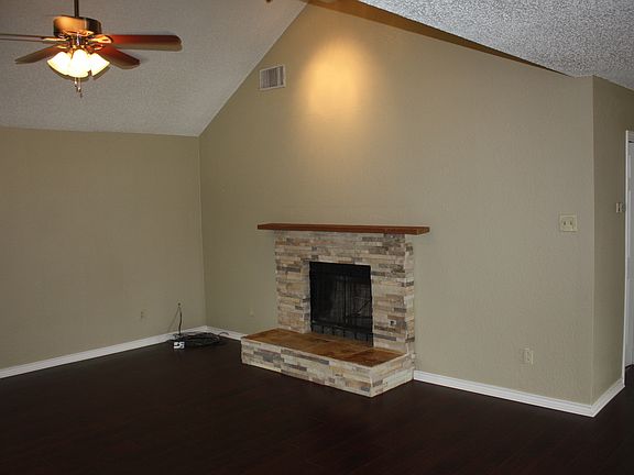 3rd image of 5413 Meadow Vista Ln