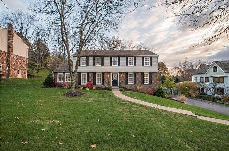 1st image of 253 King Richard Dr