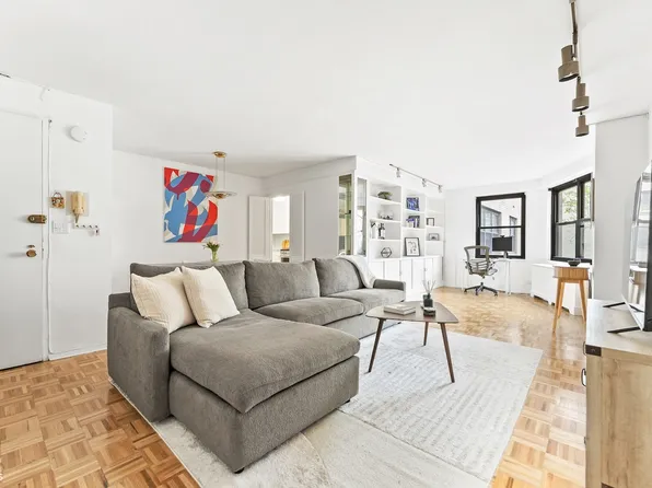 245 East 25th Street 5A image 1 of 9