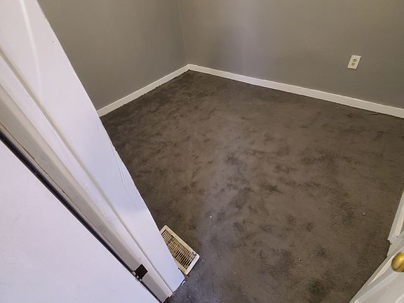 2nd image of 473 Howard St
